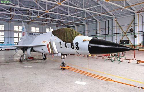 枭龙04号战机状态燃油系统倒飞试验完成(图)