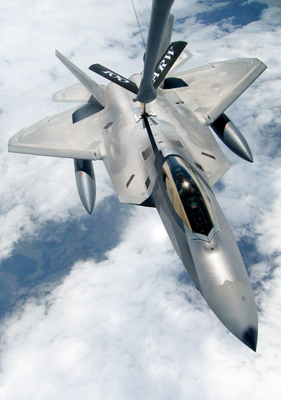 美国空军现役f-22a是目前世界上最先进的战斗机